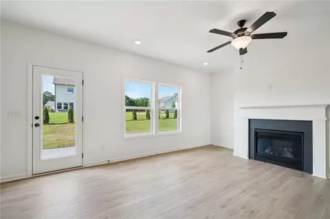 555 Silverleaf Trl, Bethlehem, GA 30620 photo 8