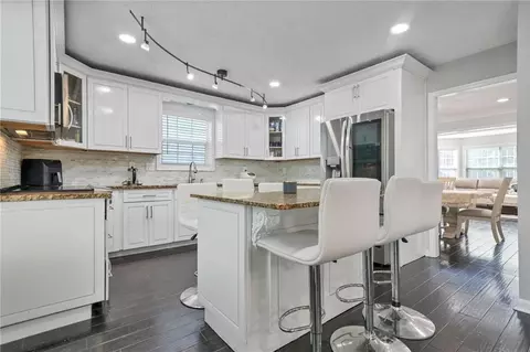 Kitchen - 4125 Fallbrook Dr, Duluth, GA 30096 photo 2 of 4