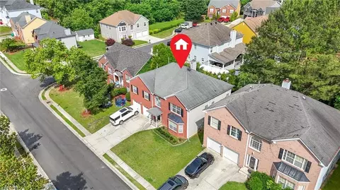 View/Area - 4125 Fallbrook Dr, Duluth, GA 30096 photo 4 of 6