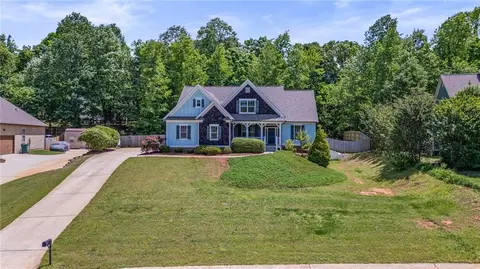 105 Glen Cedar Ln, Dawsonville, GA 30534