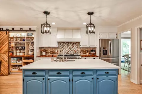 2244 Deer Ridge Dr, Stone Mountain, GA 30087