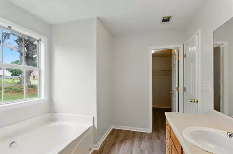 Entry Way - 75 Oak Hill Dr, Covington, GA 30016 photo 2 of 4