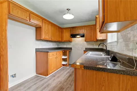 Kitchen - 75 Oak Hill Dr, Covington, GA 30016 photo 2 of 3