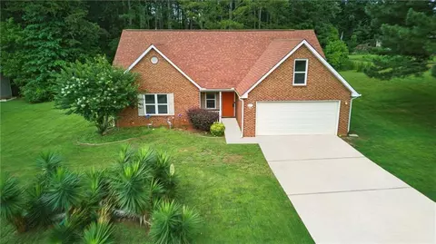 Exterior - 75 Oak Hill Dr, Covington, GA 30016 photo 3 of 6