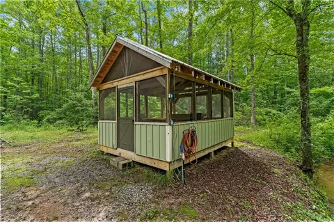 398 Old Stagecoach Rd, Clarkesville, GA 30523