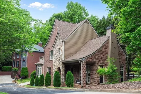 580 Cliftwood Ct, Sandy Springs, GA 30328