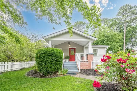 2497 Edwards Dr NW, Atlanta, GA 30318