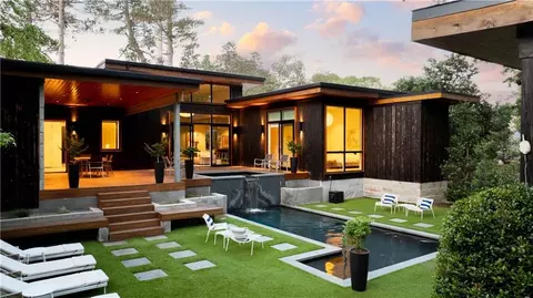 3740 Powers Ferry Rd NW, Atlanta, GA 30342