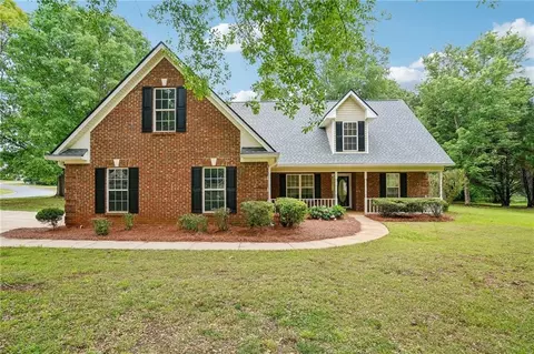 10 Hollow Ct, Covington, GA 30016
