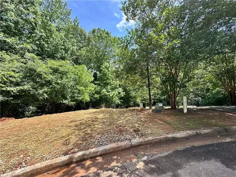5896 Woodland Park Ct, Jefferson, GA 30549