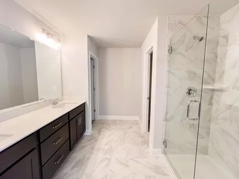 Bath - 4090 Cavalier Way, Duluth, GA 30097 photo 1 of 4