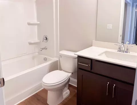 Bath - 4090 Cavalier Way, Duluth, GA 30097 photo 4 of 4