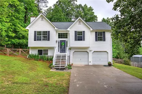 70 Ashbury Ct, Dallas, GA 30157