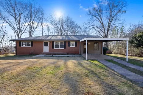7427 Hollis Rd, Douglasville, GA 30135