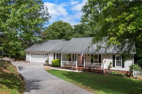 37 Ramblewood Dr SE, Silver Creek, GA 30173