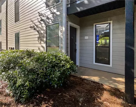 607 Park Ridge Cir, Marietta, GA 30068