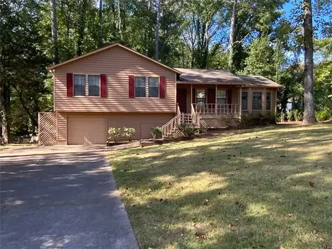 4865 Surrey Dr, Roswell, GA 30075