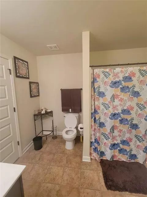 65 Waters Edge Ln, Covington, GA 30014 photo 11