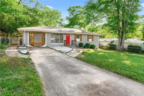 1082 Green Valley Dr NW, Conyers, GA 30012