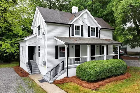 35 Myrtle St SE, Gainesville, GA 30501
