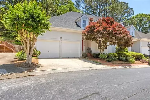 6113 Forest Hills Dr, Peachtree Corners, GA 30092