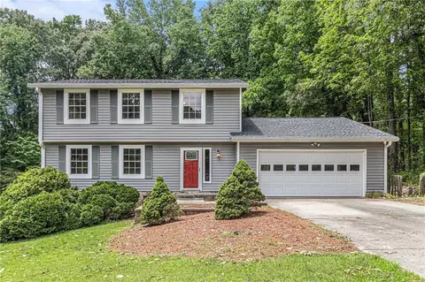 1023 Chartley Dr SW, Lilburn, GA 30047