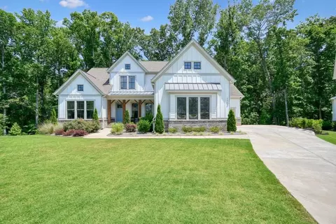 2861 Digna Ct, Acworth, GA 30101