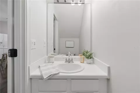 Bath - 3754 Berkeley Xing, Duluth, GA 30096 photo 6 of 7