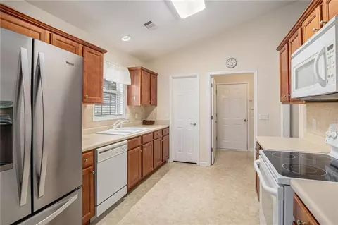 Entry Way - 807 Ideal Pl, Winder, GA 30680 photo 2 of 2