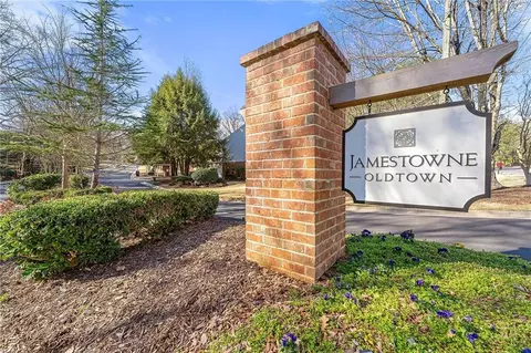 2300 Newport Lndg, Alpharetta, GA 30009