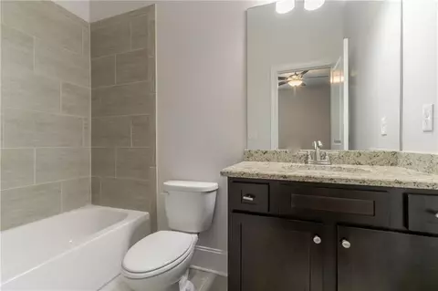 Bath - 2910 Hampton Grove Trce, Dacula, GA 30019 photo 1 of 3