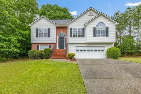 7224 Coral Lake Dr, Flowery Branch, GA 30542