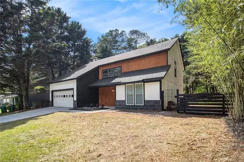 5346 Kelleys Mill Cir, Stone Mountain, GA 30088