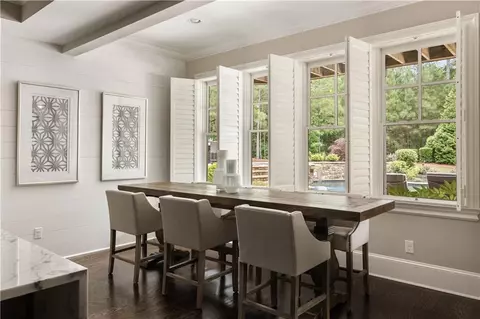 Dining - 670 Trinity Pl, Suwanee, GA 30024 photo 4 of 4