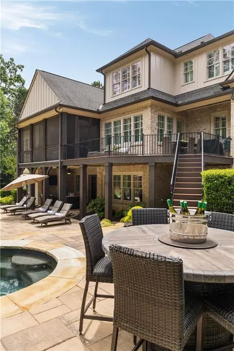 Exterior - 670 Trinity Pl, Suwanee, GA 30024 photo 10 of 20