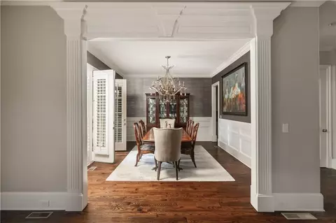 Dining - 670 Trinity Pl, Suwanee, GA 30024 photo 2 of 4