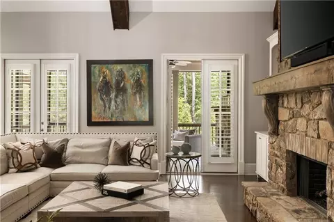 Living - 670 Trinity Pl, Suwanee, GA 30024 photo 3 of 8