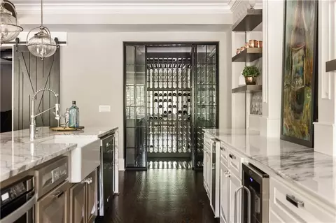 Kitchen - 670 Trinity Pl, Suwanee, GA 30024 photo 5 of 11