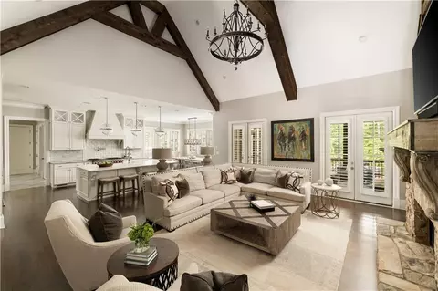Living - 670 Trinity Pl, Suwanee, GA 30024 photo 4 of 8