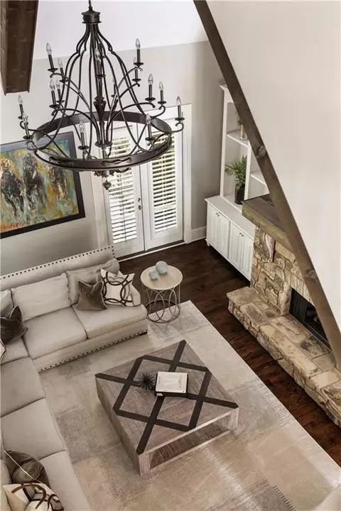 Living - 670 Trinity Pl, Suwanee, GA 30024 photo 5 of 8