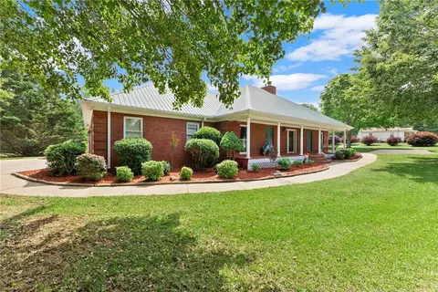 2620 Dr Bramblett Rd, Cumming, GA 30028