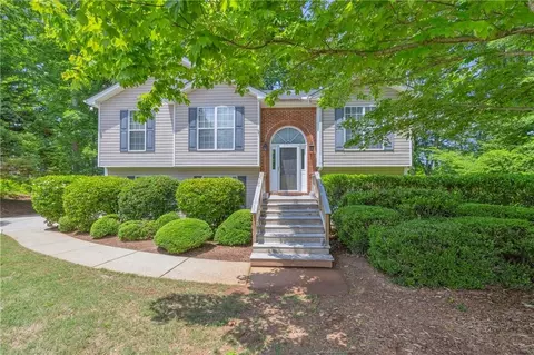 513 Spratlin Dr, Jefferson, GA 30549