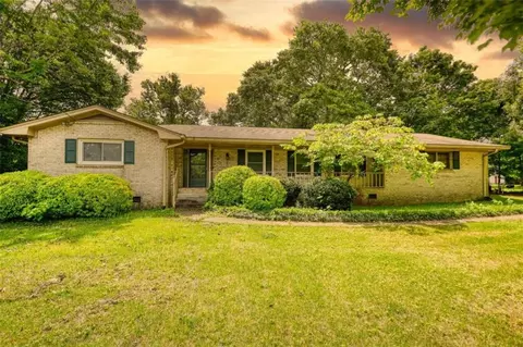 2368 Ellis Ct, Snellville, GA 30078