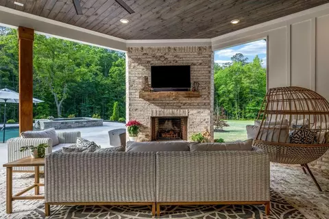 Exterior - 2165 Wall Rd, Monroe, GA 30656 photo 5 of 10