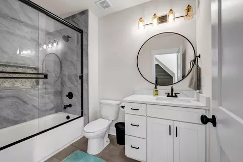Bath - 2165 Wall Rd, Monroe, GA 30656 photo 5 of 5