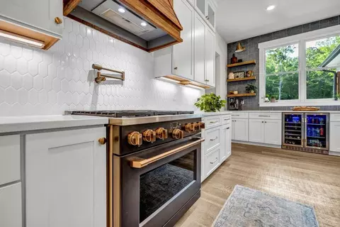 Kitchen - 2165 Wall Rd, Monroe, GA 30656 photo 7 of 7