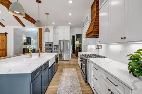 Kitchen - 2165 Wall Rd, Monroe, GA 30656 photo 4 of 7