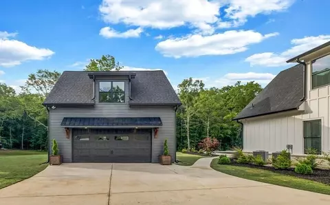 Exterior - 2165 Wall Rd, Monroe, GA 30656 photo 4 of 10