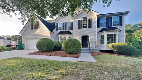 2352 Benson Rdg, Lithonia, GA 30058