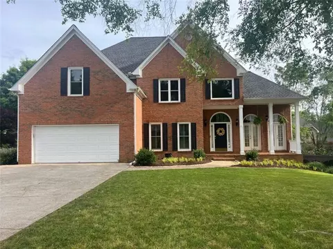 315 Hembree Grove Trce, Roswell, GA 30076